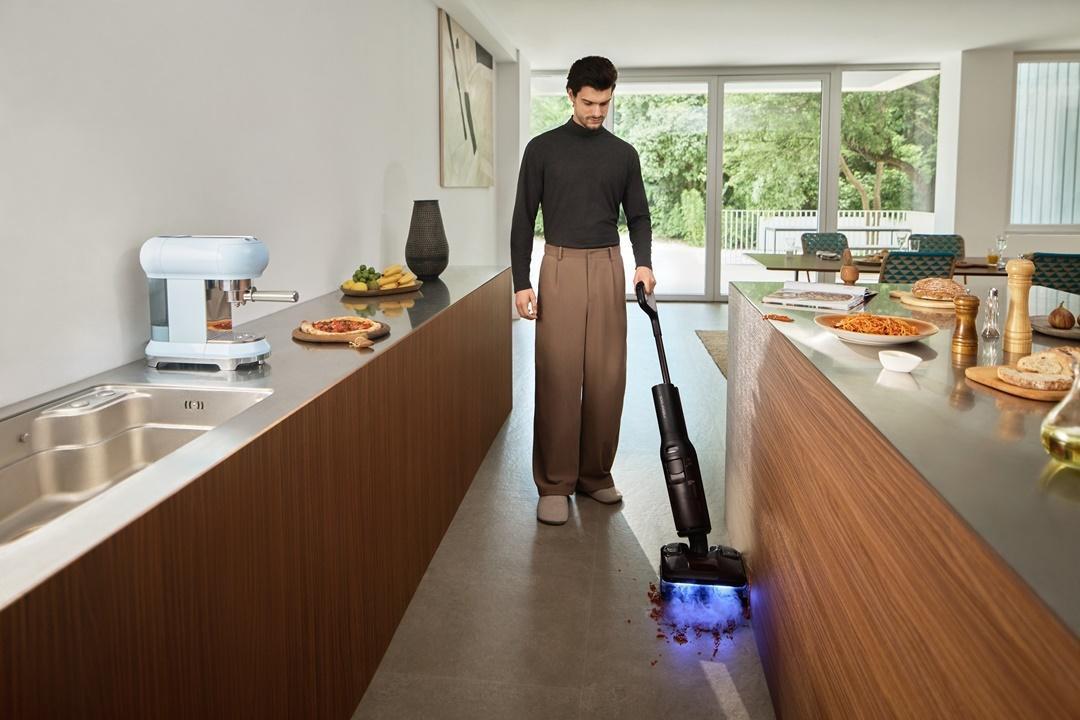 F25 Ultra lam sach sat mep the nao Giai thich cong nghe SensEdge Robotic Arm 3 - Việt Nam Minh Group - Vua Công Nghệ